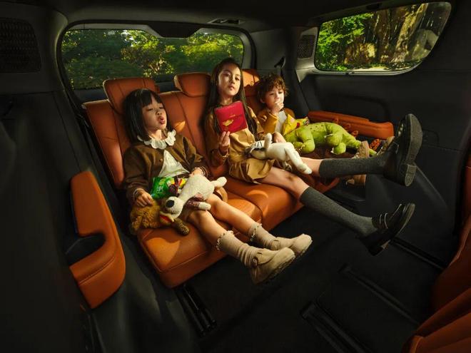 4399万起焕新MPV豪华开元棋牌别克至境世家上市(图6) 4399万起焕新MPV豪华开元棋牌别克至境世家上市(图6)